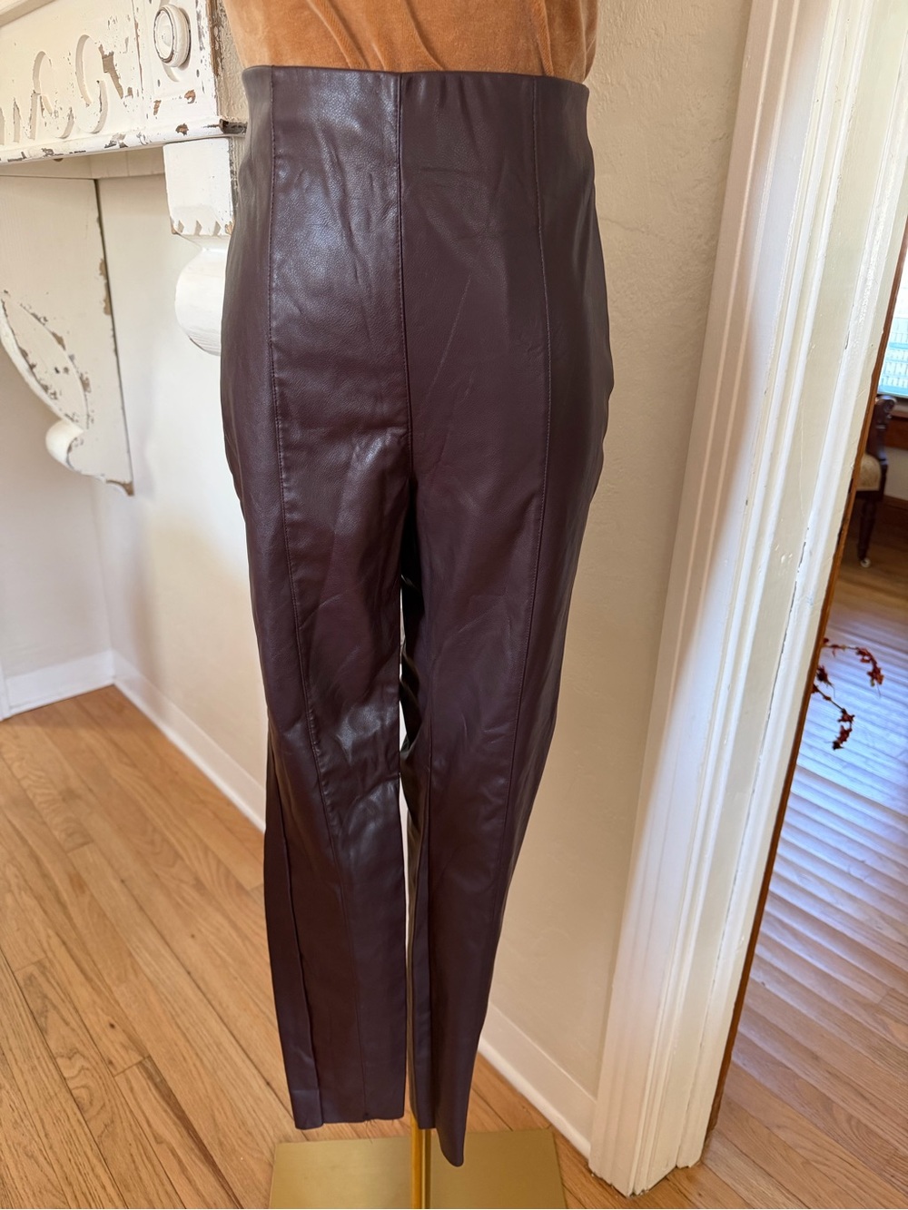 H&M Faux Leather Straight-Leg Pants in Dark Brown